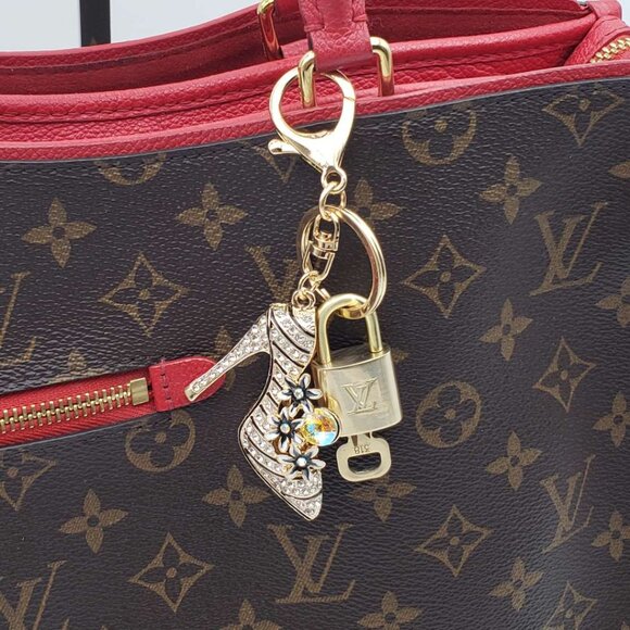 Authentic Louis Vuitton Lock & Key with unbranded Bagcharm, Keycharm, Keychain - Picture 2 of 7